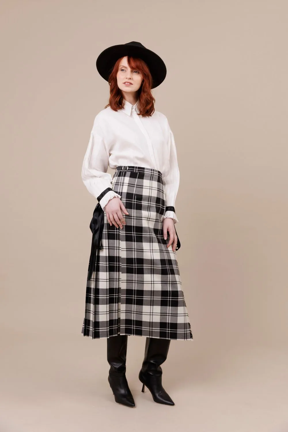 Black & White Erskine 100% Worsted Wool Long Kilt