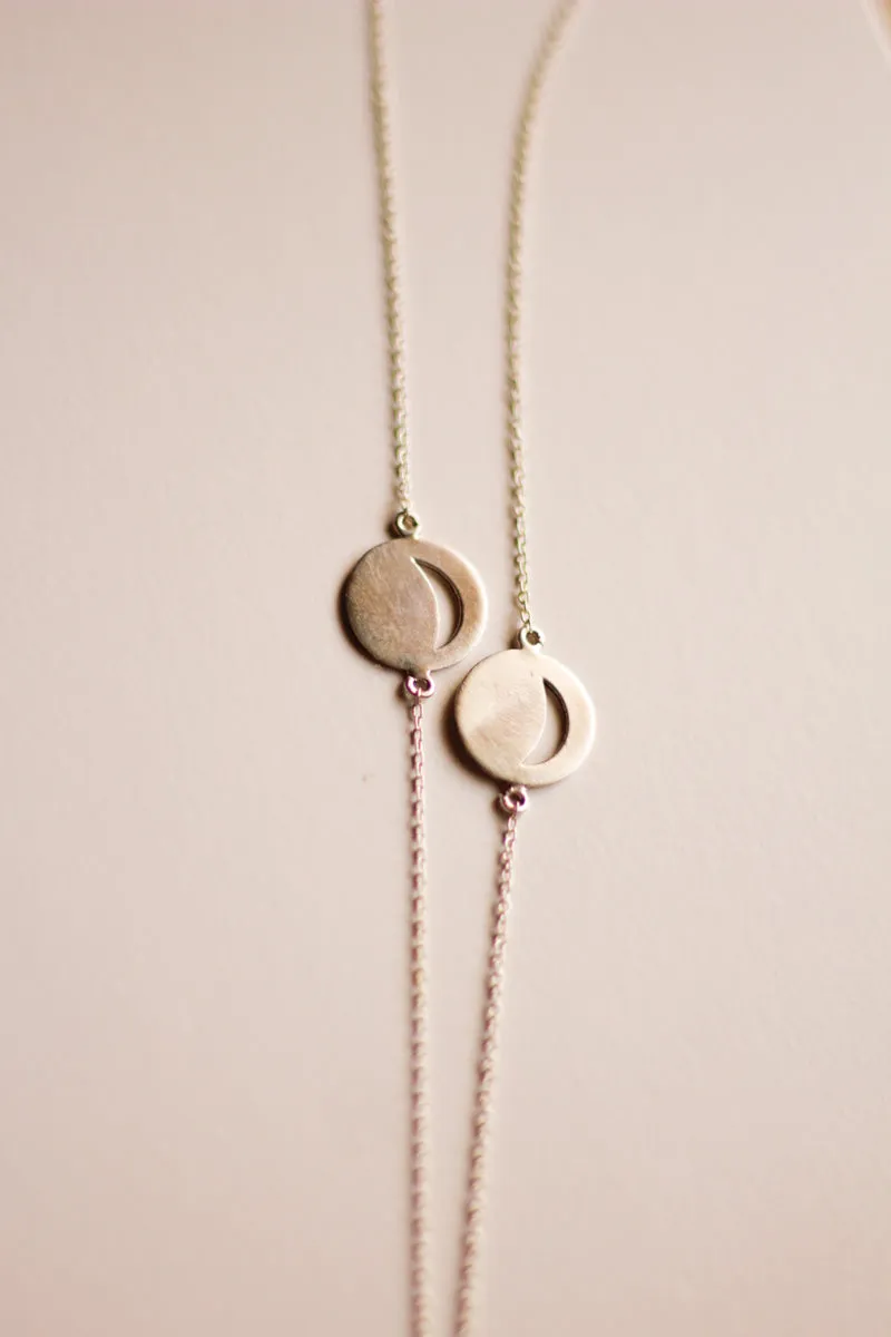 Bulan Chandelier Necklace (Silver)