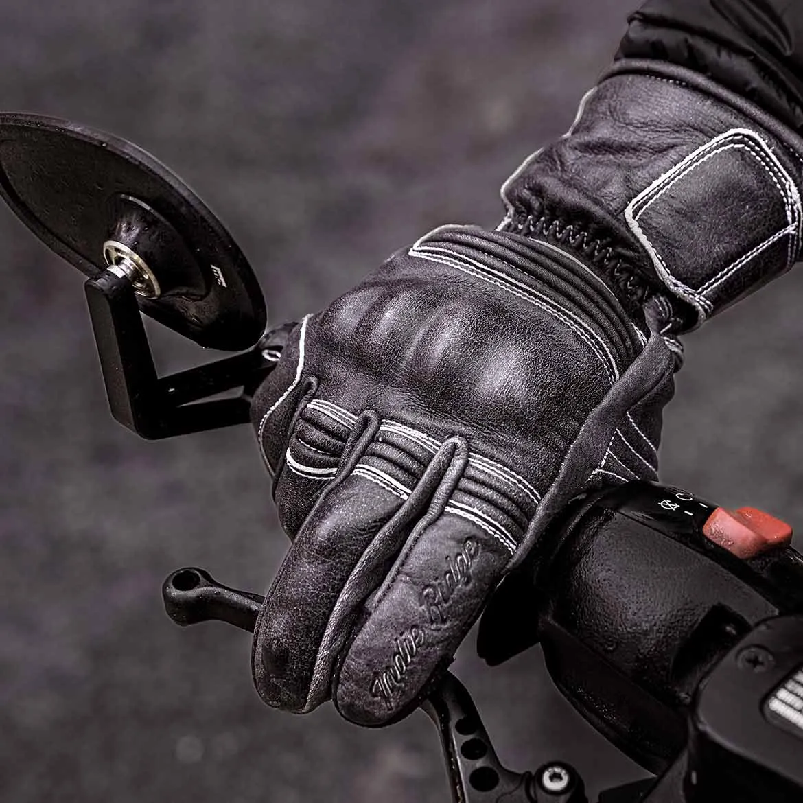 Full Gauntlet Motorcycle Gloves • Black