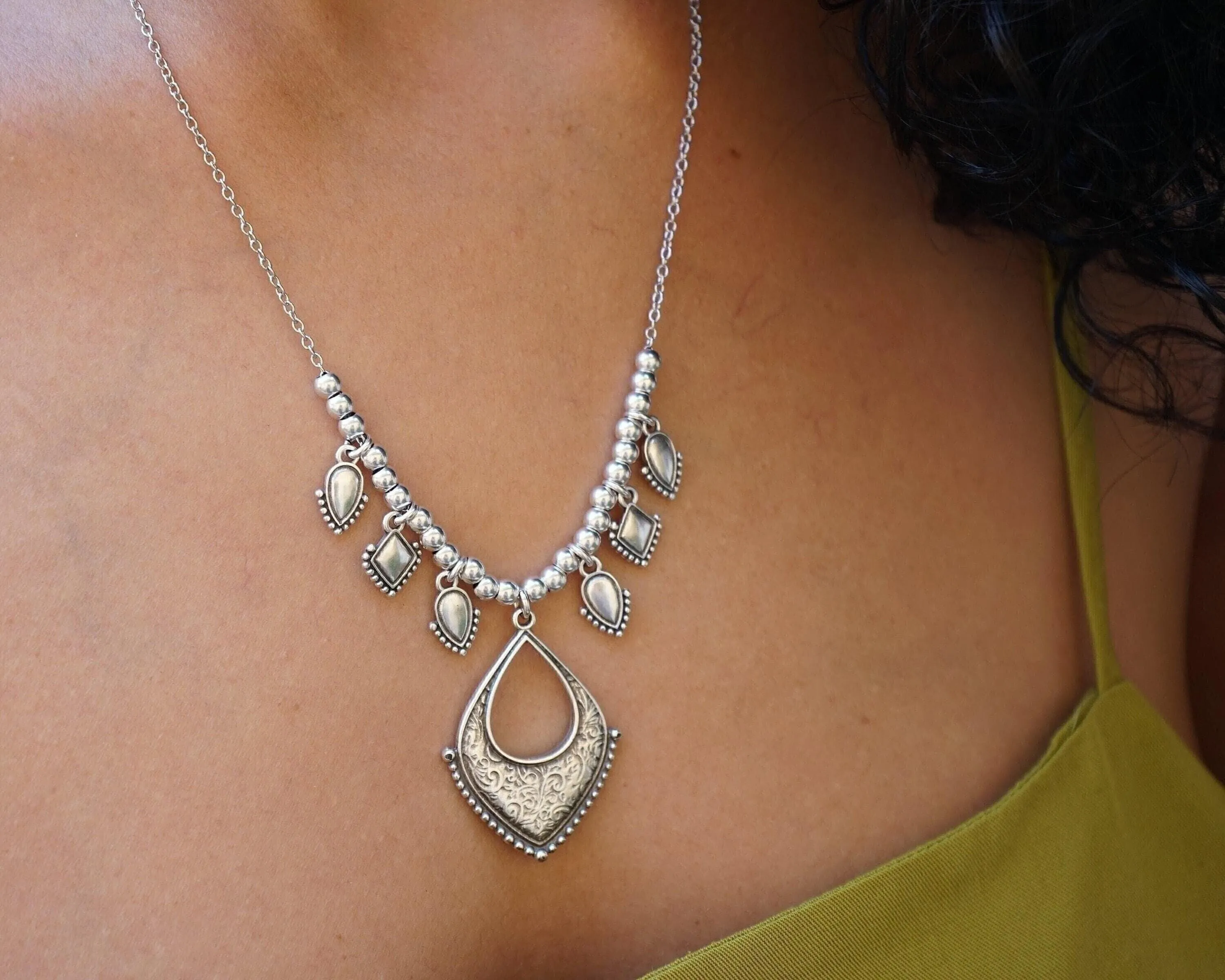 Silver Chandelier Rhombus Necklace