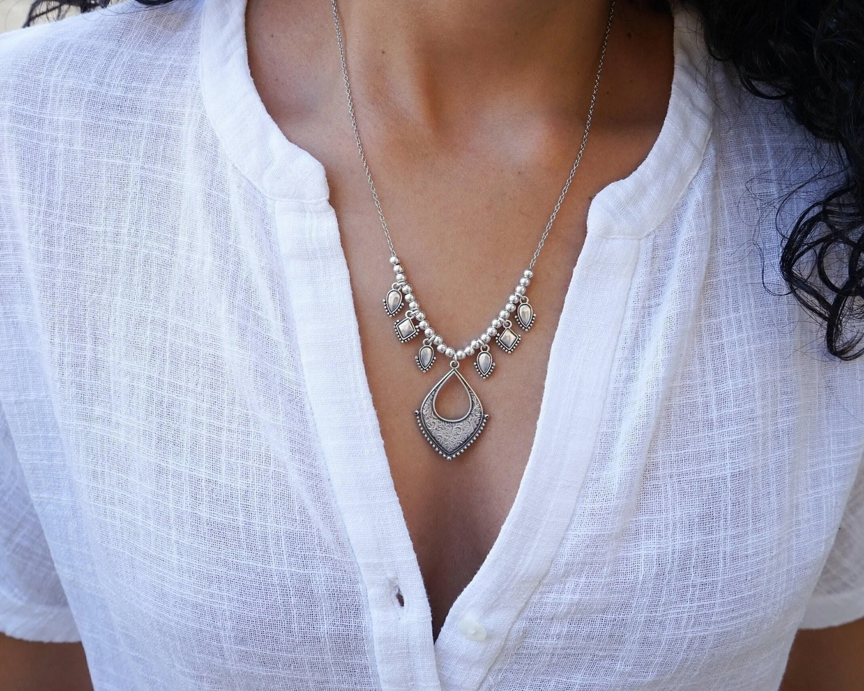 Silver Chandelier Rhombus Necklace